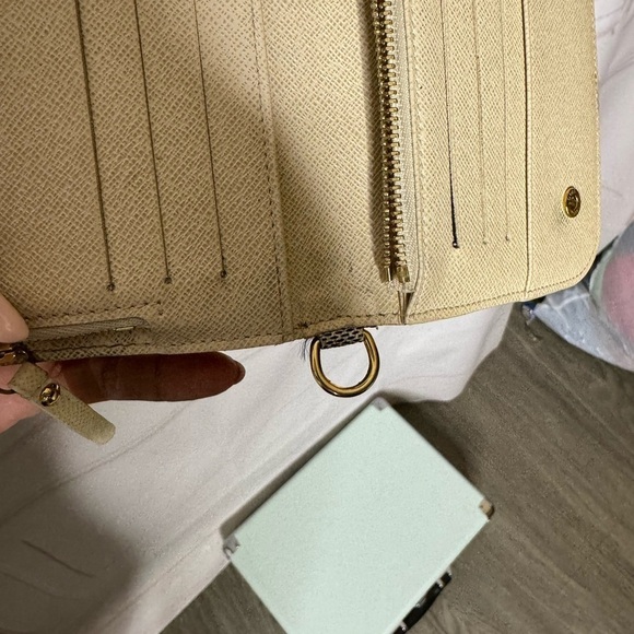 Louis Vuitton Damier Azur Wallet - Picture 7 of 10